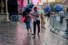 Ulewa przegoniła widzów Spotkań z Folklorem. Organizatorzy przesuwają główny koncert