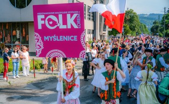 Nawet ulewa nie zatrzymała Festiwalu. 12. Międzynarodowe Małopolskie Spotkania z Folklorem dobiegły końca