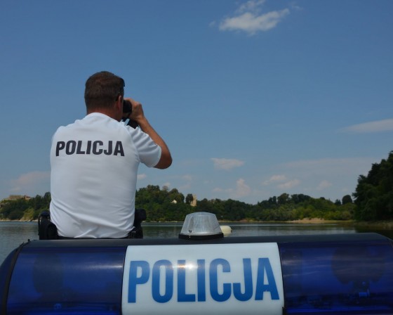Policja przypomina: Jezioro Dobczyckie to zbiornik retencyjny. Obowiązuje tu zakaz kąpieli
