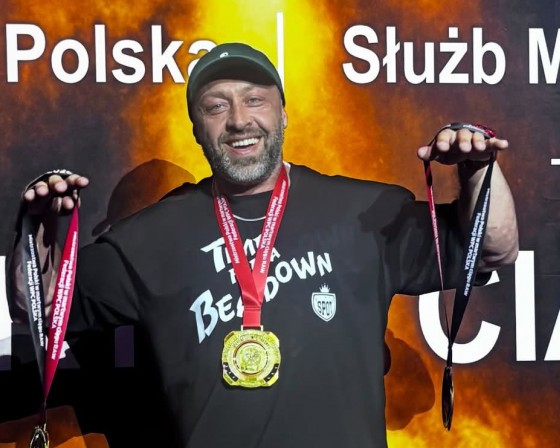 Robert Kostecki mistrzem Polski. Podniósł 300 kilogramów i ustanowił rekord kraju