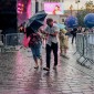 Ulewa przegoniła widzów Spotkań z Folklorem. Organizatorzy przesuwają główny koncert