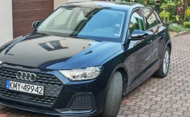 Audi A1 z 2021 roku super stan