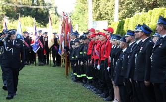 Jubileusz 75-lecia OSP i 25-lecia MDP w Kornatce. Przekazanie nowego wozu oraz proporca