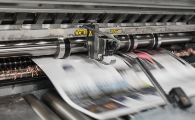 Mądre zarządzanie domowym budżetem: Jak drukować dużo, tanio i bez stresu o jakość?
