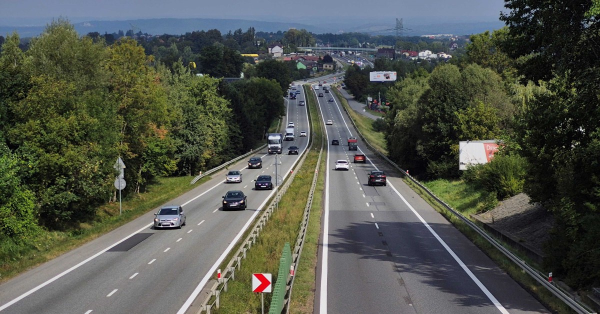 Podpisali umowę na drogi zbiorcze między Krakowem a Głogoczowem. Budowę planują na 2031-32 rok