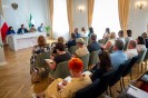 Myślenice. Burmistrz wręczył powierzenia stanowisk i nagrody jubileuszowe w gminnej oświacie