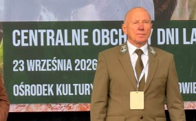 Mariusz Bartosiewicz - nadleśniczy z Myślenic odznaczony Odznaką Honorową przez Minister Klimatu i Środowiska