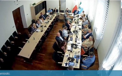 Opozycja i podział na „drużyny”, czy przedstawiciele wybrani przez mieszkańców? Radni dyskutują o swojej roli