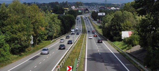 Podpisali umowę na drogi zbiorcze między Krakowem a Głogoczowem. Budowę planują na 2031-32 rok