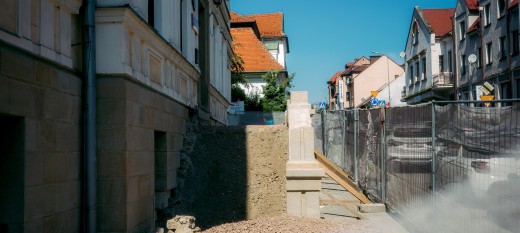Myślenice. Trwa remont schodów przy SP1. Mają być gotowe do końca roku