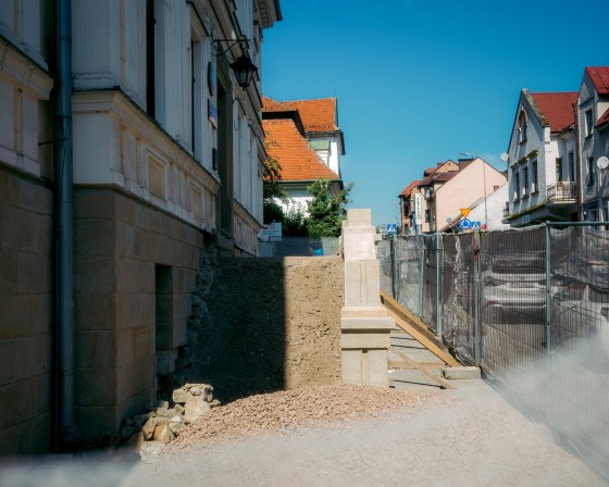 Myślenice. Trwa remont schodów przy SP1. Mają być gotowe do końca roku
