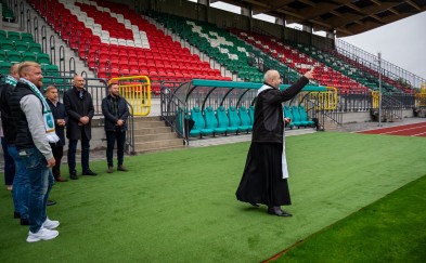 Myślenice. Miejski stadion poświęcony dzień przed otwarciem