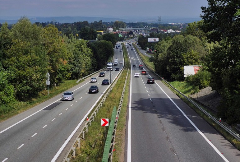 Podpisali umowę na drogi zbiorcze między Krakowem a Głogoczowem. Budowę planują na 2031-32 rok