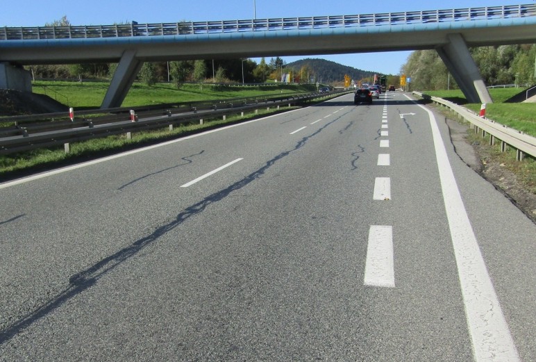 Zakopianka. Remont nawierzchni w Myślenicach. Utrudnienia na odcinku 660 metrów
