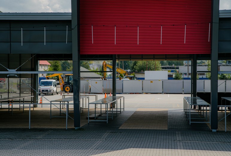 Myślenice. Na Dolnym Przedmieściu powstaje magazyn obrony cywilnej. Ma być gotowy w grudniu