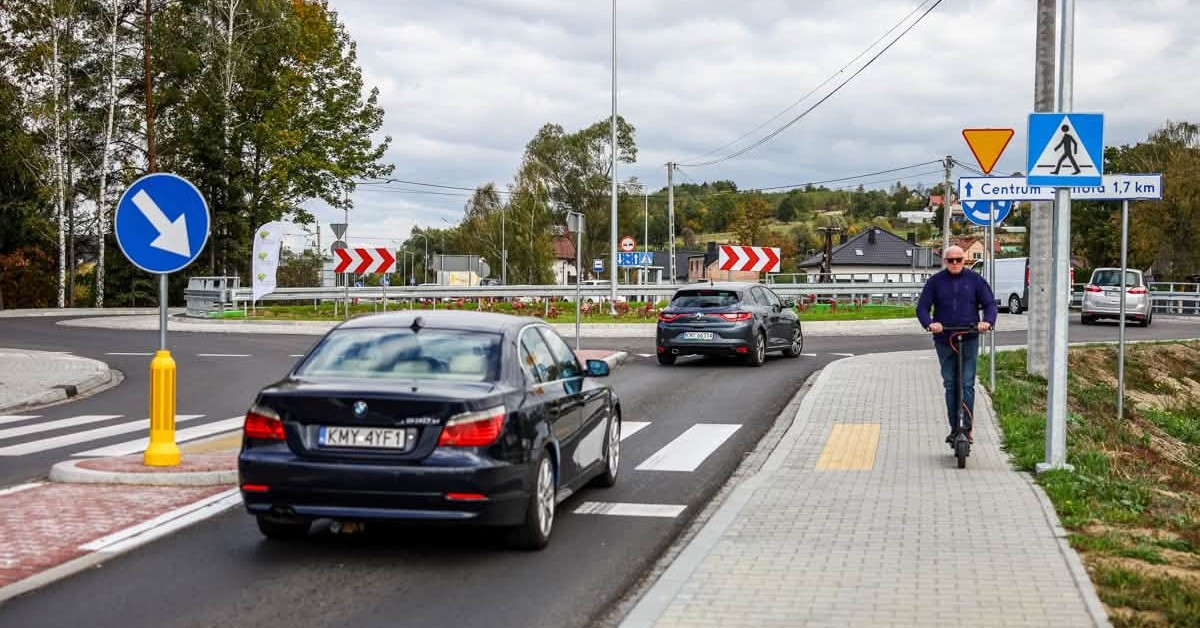 Rondo w Osieczanach otwarte. Od przedwyborczej obietnicy do przebudowy drogi za ponad 9 mln zł
