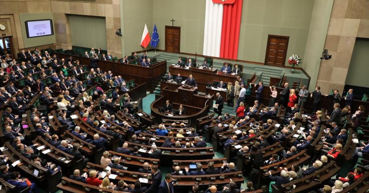 Sejm odrzucił projekt znoszący dwukadencyjność. W 2029 roku czekają nas zmiany w ośmiu gminach powiatu myślenickiego