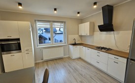 Wynajmę dom o powierzchni 84 m² z ogródkiem, 1km od centrum Myślenic