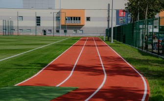Myślenice. Bieżnia wokół stadionu miejskiego oddana dla biegaczy