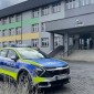 Policja prowadzi wzmożone działania na rzecz bezpieczeństwa w szkołach. Przestrzega przed dezinformacją